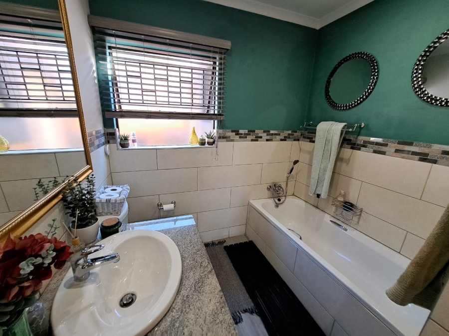 4 Bedroom Property for Sale in Cashan North West